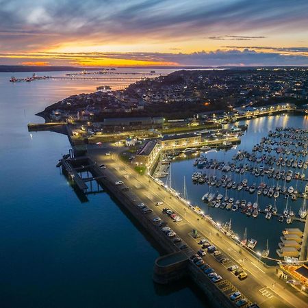Harbour View - 2 Bedroom Apartment - Milford Haven Esterno foto