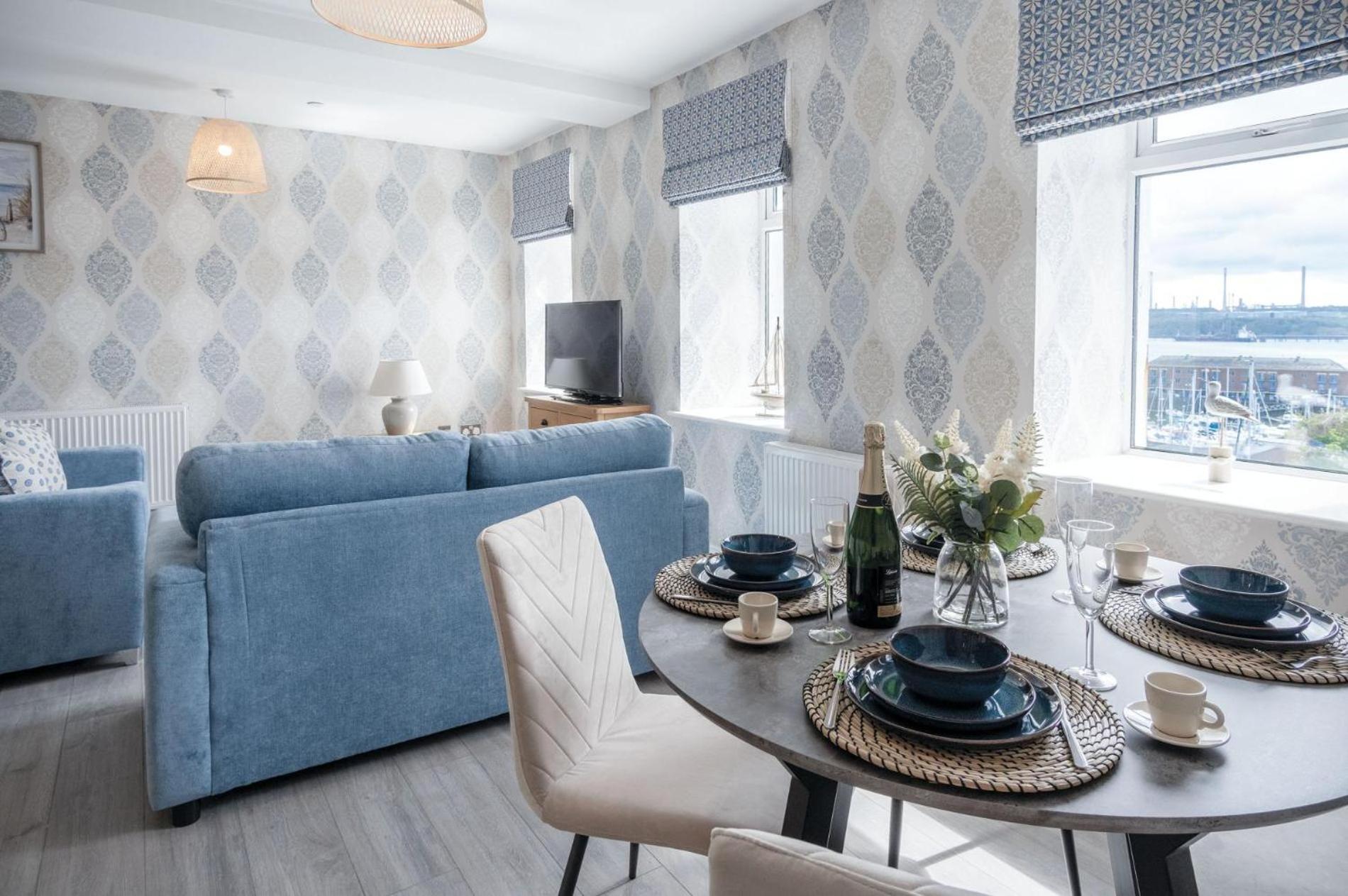 Harbour View - 2 Bedroom Apartment - Milford Haven Esterno foto